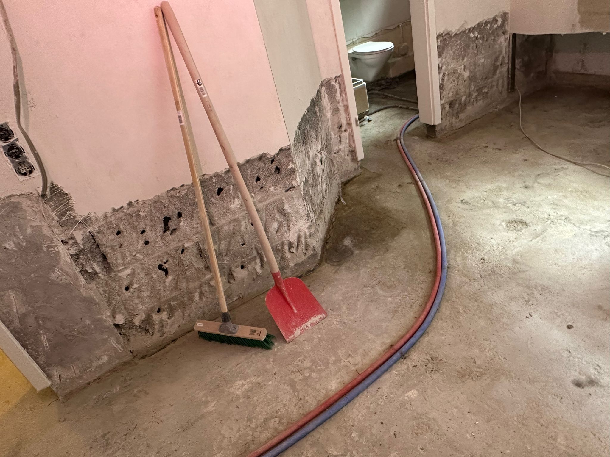 WhatsApp Image 2025-08-19 at 18.48.25 (1)